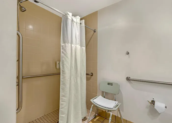 Country Inn & Suites By Radisson, Des Moines West, Ia